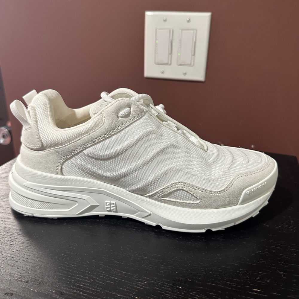 Givenchy Women’s Sneaker
